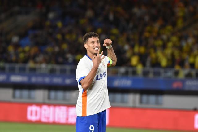 mk体育入口-【中超】克雷桑戴帽 西海岸1比5泰山遭赛季首败