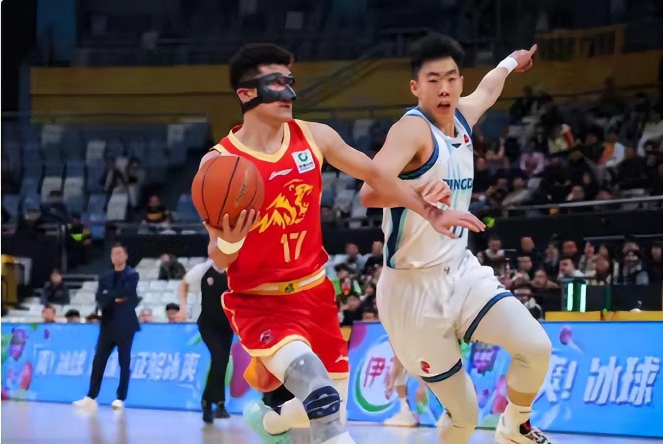 mk体育入口-对阵广厦，青岛轮休四大主力，球迷不满，刘维伟则说“不丢人”