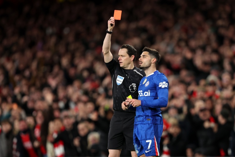 mk体育APP-英足总官方指控佩德罗·内托辱骂裁判，需在3月9日周一前做出回应