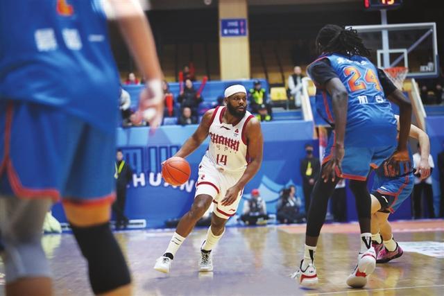 mk体育APP-84比61击败四川队 山西男篮客场大捷